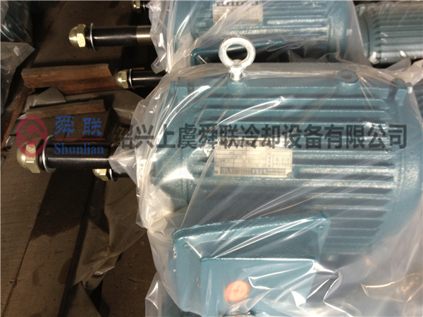 包裝完的冷卻塔電機 - 副本.JPG